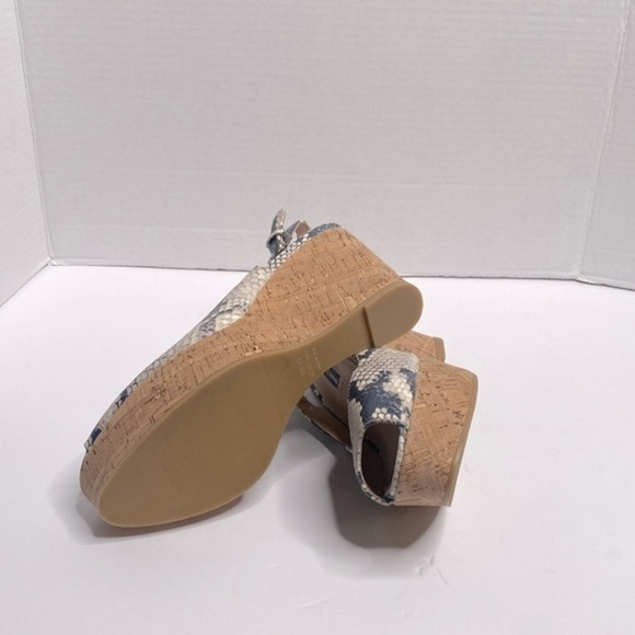 STUART WEITZMAN JEAN SNAKE EMBOSSED LEATHER SLINGBACK WEDGE SANDAL SIZE 6.5 - Picture 8 of 8
